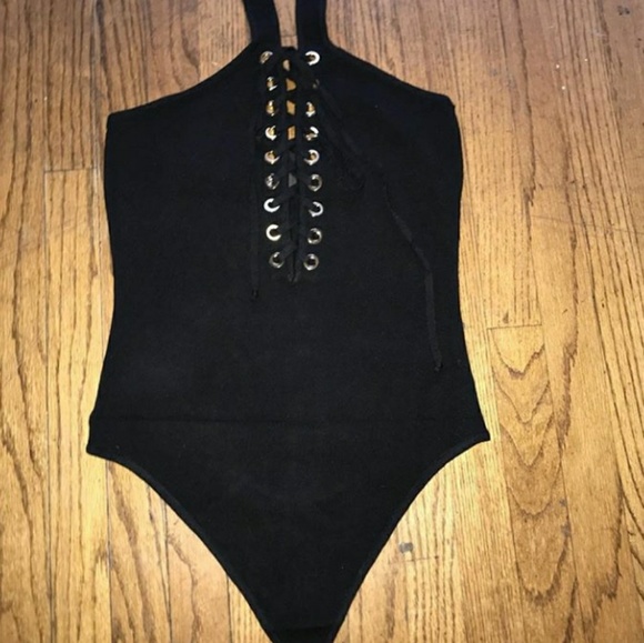 Hera collection lace up Halter bodysuit - Picture 2 of 3